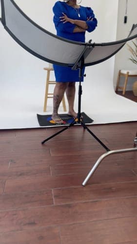 Customer video review of PosePerfect Mat™ by Chris Headshots
